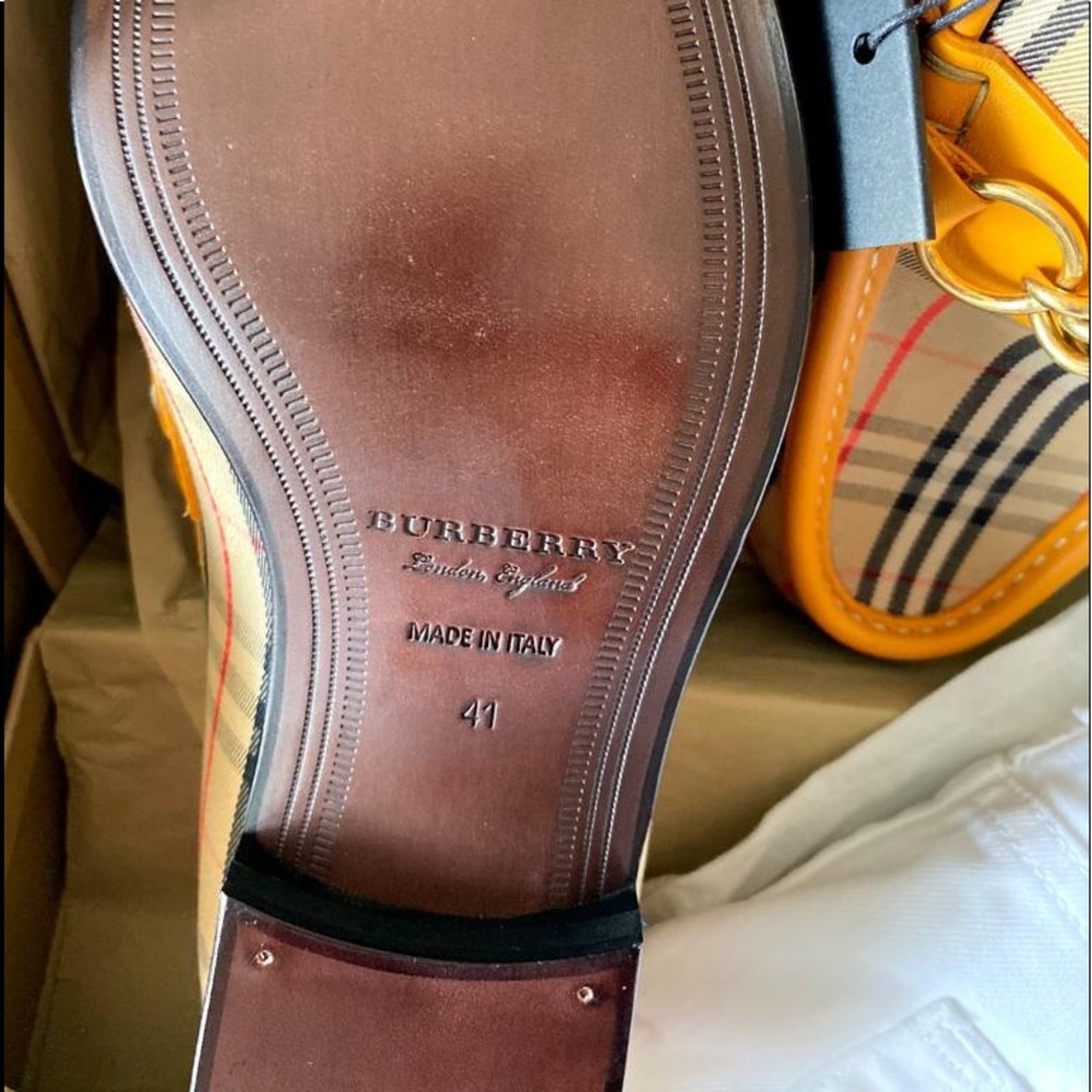 Burberry Dress Shoes - Picture 3 of 8